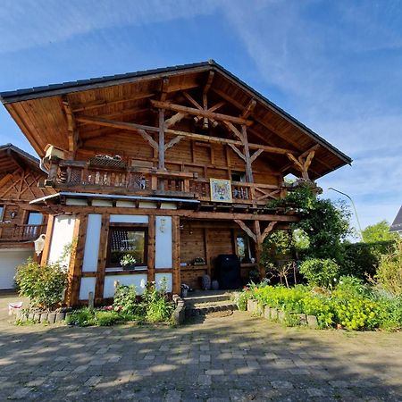 Ferienhaus Eifelgluehen Моншау Экстерьер фото